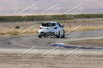 media/Oct-04-2025-OnGrid (Sat) [[44bd565ffa]]/Yellow Group/Grapevine/